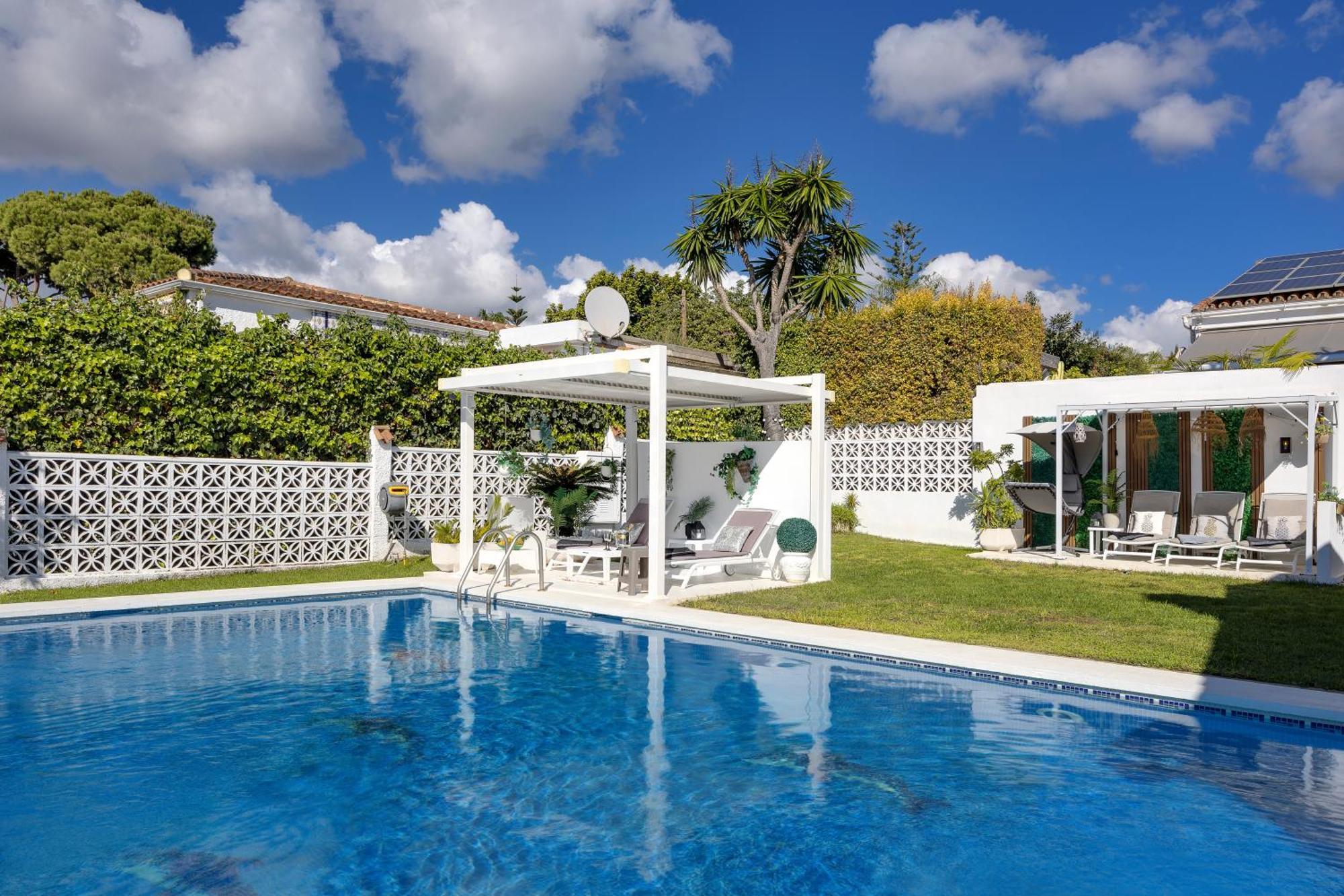 Villa Casacara Marbella Beachside Costabella -Spain Exteriér fotografie